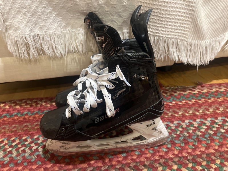 2023 Bauer Supreme Mach Hockey Skates Regular Width  6.5 Fit 2(Used)