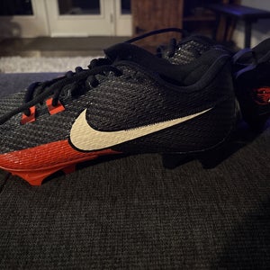 Men's  Size M 11.0 (W 12.0) Nike Low Top Vapor 360 speed Molded Cleats (New)