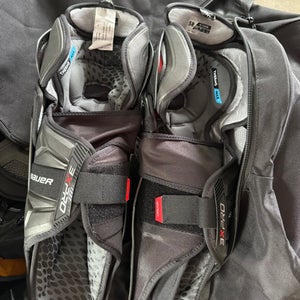 Senior Bauer Vapor X3.0 16" Shin Pads (New)