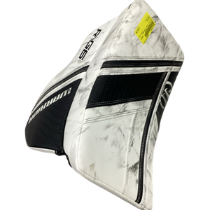 Used Warrior R\G6 Inter Goalie Blocker White 11613-S000162043