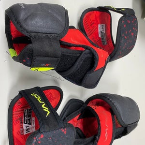 Medium Junior Bauer Vapor 3x Elbow Pads (Used)