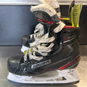 Used Bauer X VELOCITY Junior Hockey Skate Junior 02 11868-S000063334