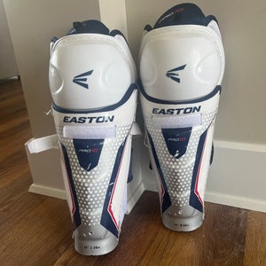 Junior Easton Pro 10 12" Shin Pads (Used)