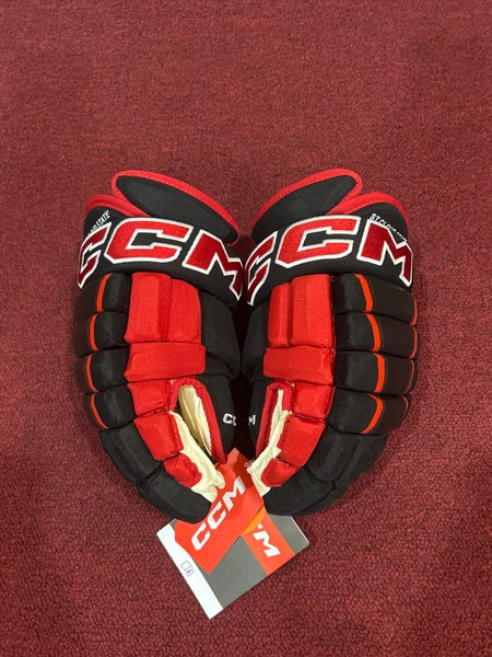 Saint Cloud State CCM HG97 13" Pro Stock (New) Gloves Item#SCHGN