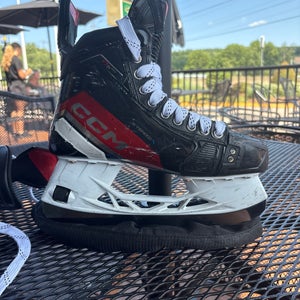 2023 CCM JetSpeed FT6 Pro Hockey Skates Regular Width   6 (Used)