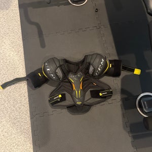 CCM Shoulder Pad