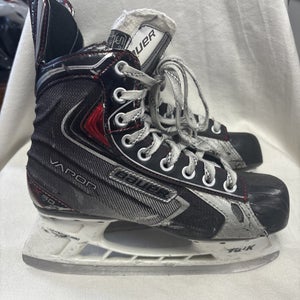 Junior Size 5 EE Bauer Vapor X 50 Ice Hockey Skates.