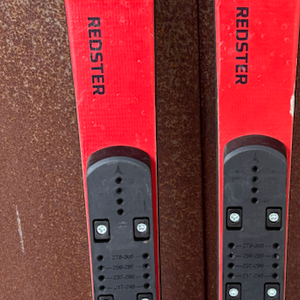 Racing 145 cm Atomic Redster S9 Skis Without Bindings (Used)