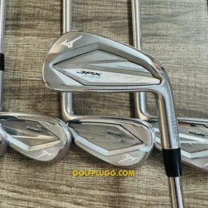 +1/2" Mizuno JPX 923 Forged Iron Set 4-PW / NS Pro Modus3, Regular Flex (232)