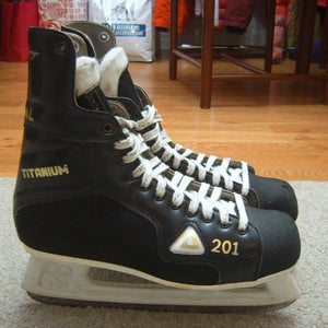 Hockey Skates-Vintage Excellent Condition Daoust 201 Titanium Special Senior Ice Hockey Skates