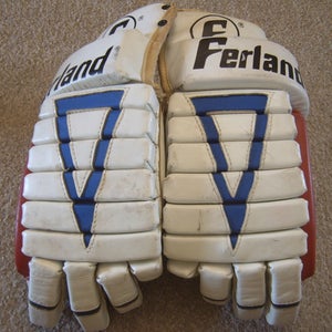 Excellent Condition Ferland F8800 White/Blue/Red Leather Hockey Gloves