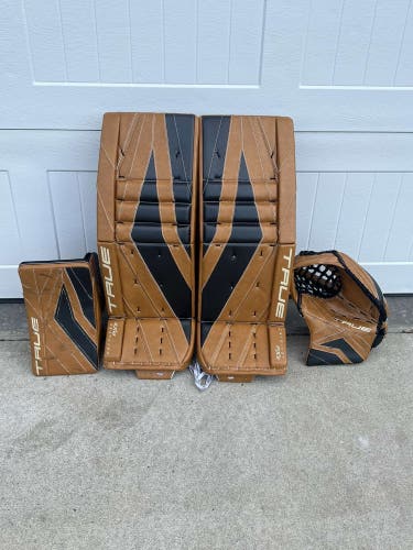 32" 2024 True Catalyst PX5 Regular Goalie Full Set Pro Stock (Used)