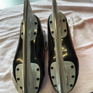 CCM JetSpeed 250 Hockey Skates Size 2 (Used)