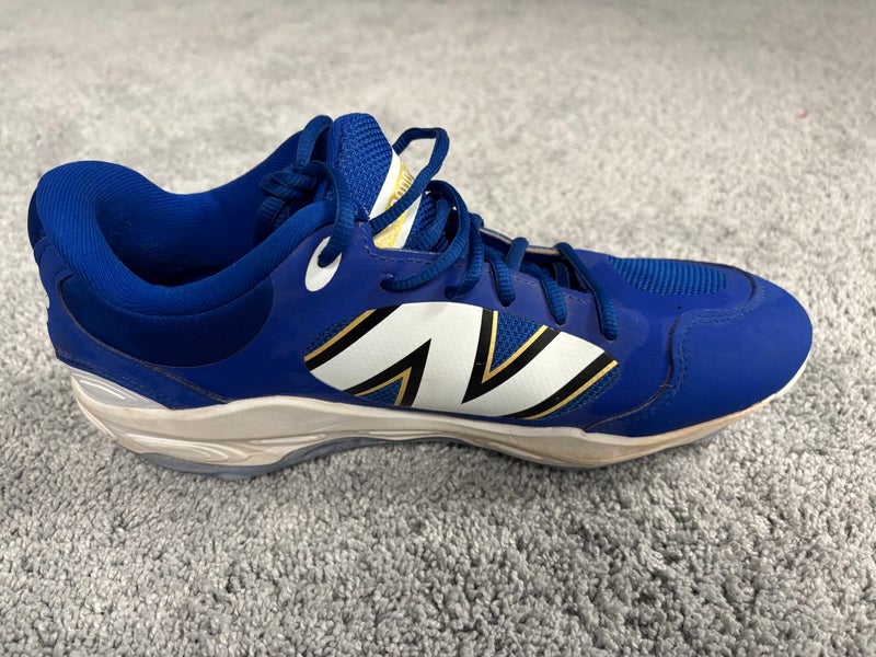 New Balance Metal Baseball Cleats (size 10) - Barely Used