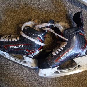 CCM Senior Size 8 JetSpeed FT360 Hockey Skates 8 (Used)