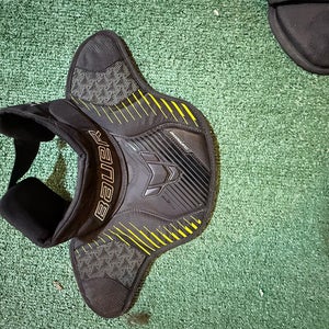 Bauer supreme neck guard