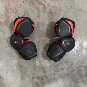 Medium Senior Bauer Vapor 3x Elbow Pads  (Used)