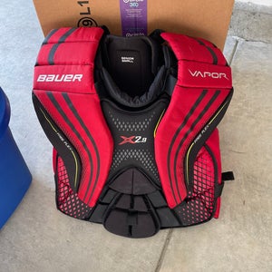 Bauer Vapor X2.9 Senior Goalie Chest Protector (Small)
