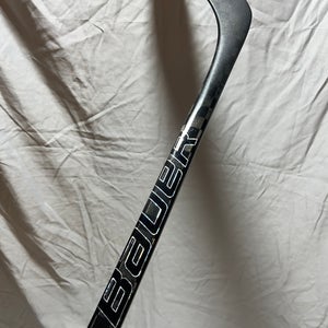Used  Bauer Right Handed P92 Twitch 70 Flex