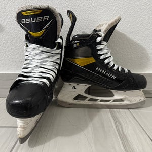 Bauer Supreme 3S Pro Hockey Skates Regular Width  7 (Used)