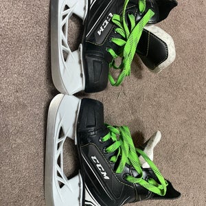 CCM Tacks 9040 Hockey Skates – Youth Size 12Y