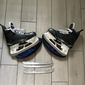 2024 Bauer Shadow Hockey Skates Regular Width 6.5 (Used)
