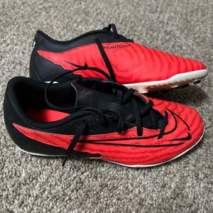 Nike Phantom GX Club FG Soccer Cleats DD9564-600 Youth 6Y - Black/Red
