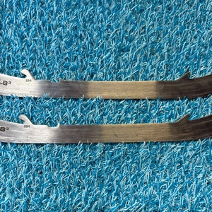 Bauer LS3 Holders, Runners, & Replacement Steel Blades 254 mm (Used)
