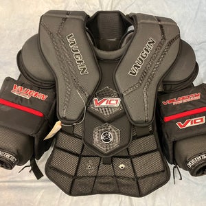 Senior XS Vaughn V10 Pro Carbon Goalie Chest Protector (Used)