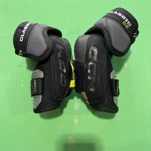 Junior Small CCM Classic SE Elbow Pads (Used)