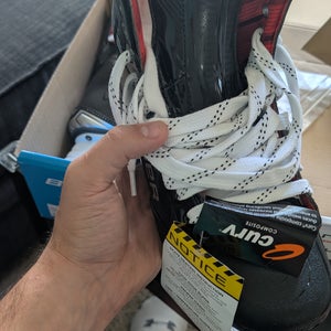 2025 Bauer Vapor X4 Hockey Skates Regular Width 10.5 (New)