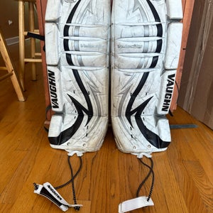 26"  Vaughn Velocity V4 Goalie Leg Pads