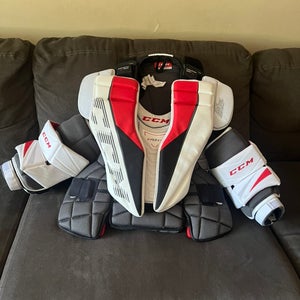 Small CCM Eflex 5.9 Goalie Chest Protector (Used)