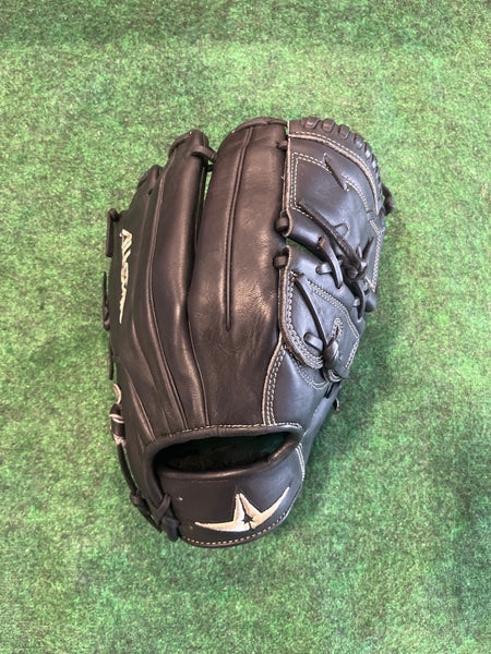 Black All Star  Pro Elite (FGAS-12002P) Right Hand Throw Pitcher's Baseball Glove 12" (Used)