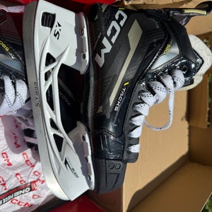CCM Tacks 580 Hockey Skates Size 4.5 (Used)