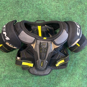 CCM TACKS AS 580 Shoulder Pads (Used) | Junior Small