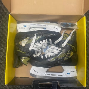 True Catalyst 9 Hockey Skates Size 9 (New)