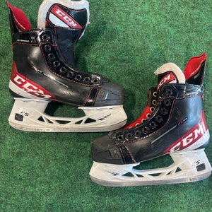 Intermediate CCM JetSpeed FT475 Hockey Skates (Regular) | Size 4 (Used)