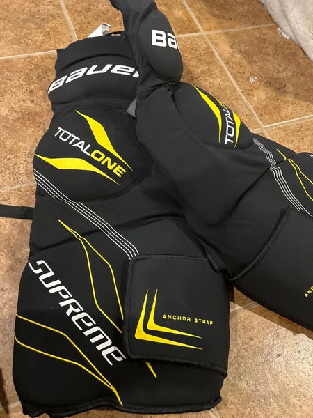 Senior Large Bauer Supreme TotalOne Hockey Pants Pro Stock (Used)