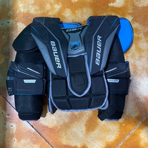 Youth Small / Medium Bauer GSX Goalie Chest Protector (Used)