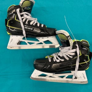 Senior Bauer GSX Hockey Goalie Skates Regular Width 8.5 (Used)
