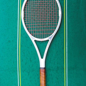 1986 Wilson Ceramic Midsize 85 4 1/4 Strung 16x18 EXCL Taiwan "Pro Staff  6.0"