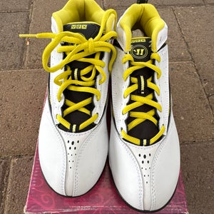 Kids Size M 3.0 (W 4.0) Youth Warrior Vex 3.0 (New)