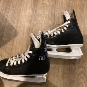 CCM PRO 102 Hockey Skates 13 (Used)