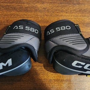 CCM Tacks AS 580 Elbow Pads