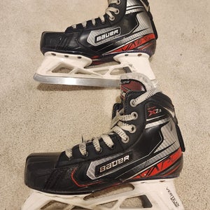 Bauer Vapor X2.9 Hockey Goalie Skates Regular Width Size 4.5 (Used)