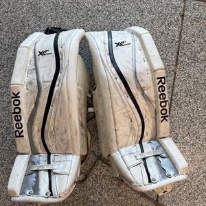 33"  Reebok XLT 28 Goalie Leg Pads (Used)