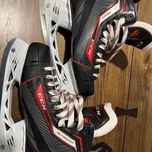 CCM JetSpeed 280 Hockey Skates 9 (New)