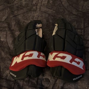 CCM Jr. Coyotes 15 inch hockey gloves