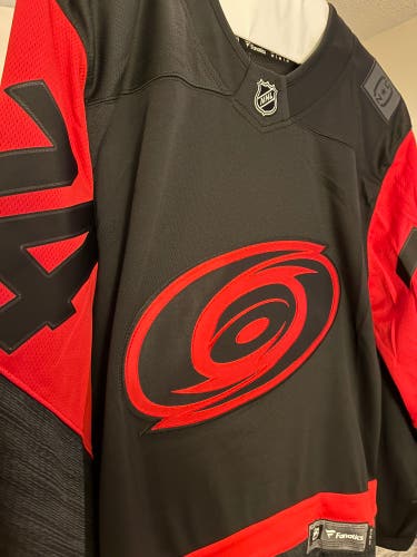 Carolina Hurricanes Jaccob Slavin 74 Stadium Series Breakaway Jersey Size M